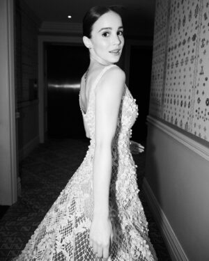 Alba Baptista Instagram - @mrsharrismovie is out! only in Theatres! ❤️ we had a screening yesterday and it filled my heart to see people leave the theatre feeling so good. It’s a heartwarming film that I’m very proud to be a part of. Thank you @director_anthonyfabian for making it all come to life… 
And Thank you to @dior for dressing me and making me feel like a Claude Monet painting.