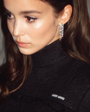 Alba Baptista Instagram - GQ MOTY Awards with 
@miumiu & @cartier ✨ 

Styling: @franciscoreis 🌹 
MUA: @sarafonseca_makeup 
Hair: @_vascofreitas_ 
Bff: @justinamorim 
Missing piece: @__joanaribeiro__