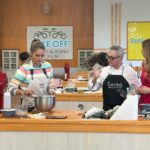 Alba Carrillo Instagram - Nuestro Bake off ha pasado al martes a las 22:50! Os esperamos mañana para ponerle mucha dulzura a vuestra noche!🍰🥧🧁👩🏼‍🍳🥮 @rtve @boxfishtv