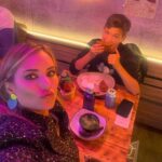 Alba Carrillo Instagram – Días emocionantes que empiezan y terminan de forma especial💖
Cumple de Ro y lanzamiento de su proyecto @rcskincare_oficial 😍
Premiere de Garfield con Lucas, Hugo y @itsmartacastro 🐈
Cenita especial con el hombre de mi vida💘