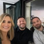 Alba Carrillo Instagram – Ayer, mi querido @euprepio_padula , nos invitó a un fiestón a la altura de su magnetismo, talento y generosidad🥂Me reencontré con antiguos amigos, hice algunos nuevos y disfruté muchísimo🎈Tu sí que sabes hacer una FIESTA