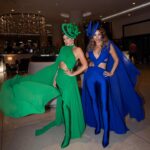 Alejandra Fosalba Instagram - NOCHE de GALA ✨ Con estos lookcitos nos fuimos a disfrutar de la gran Noche de Premiaciones en @miamiwebfest 🏆✨ y todo resultó demasiado hermoso ! Gracias por esta increíble experiencia ✨ Gracias @juormeno por estos maravilloso trajes y @catalinaramirez.cl por complementar nuestros looks con estos hermosos tocados 💙💚✨ 📷 @matias__cr ✨ #malenaysofialaserie 🎬 #miami