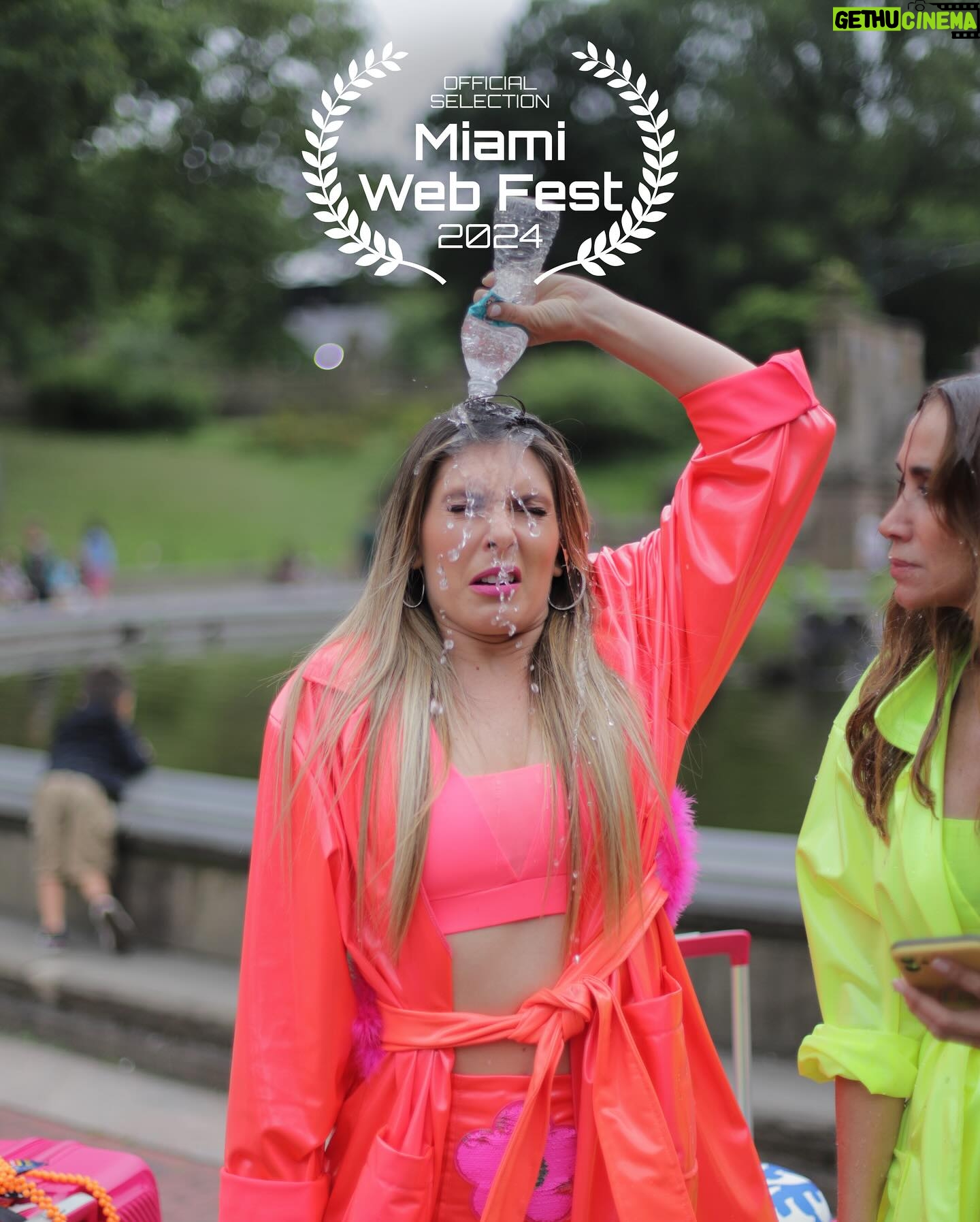 Alejandra Fosalba Instagram - Así de FELICES 🥹 💕🌈 • Gracias @miamiwebfest por nominarnos con #malenaysofialaserie 🎬❤️👯♀️ • Es tanto el trabajo que hay detrás, tantas las ganas 🥹 que esta nominación nos emociona y nos da fuerza para seguir creando y hacer realidad nuestros sueños ❤️ • #lossueñossehacenrealidad #behappy #newyork #laserie