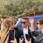 Alejandro Sanz Instagram - Qué regalo de día, de gente y de lugar. Belleza en cada rincón. Cantabria, gracias por el cariño, gracias por este galardón como Beato de Liébana ❤️🙏 Un agradecimiento sincero que late al ritmo de un corazón feliz 🥷