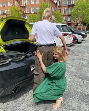 Aleksandra Bortich Instagram - этот пост - признание в любви Юле Коваль, просто так, без всякого повода, кроме моей бесконечной любви. 
Люблю просто до одурения ❤️