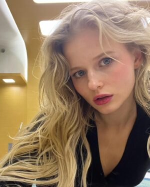 Aleksandra Bortich Instagram - было принято волевое решение выложить эти фотографии