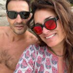 Alena Šeredová Instagram - 1 minuto tutto per noi 🏝️ @agn1974 #nasechvilka