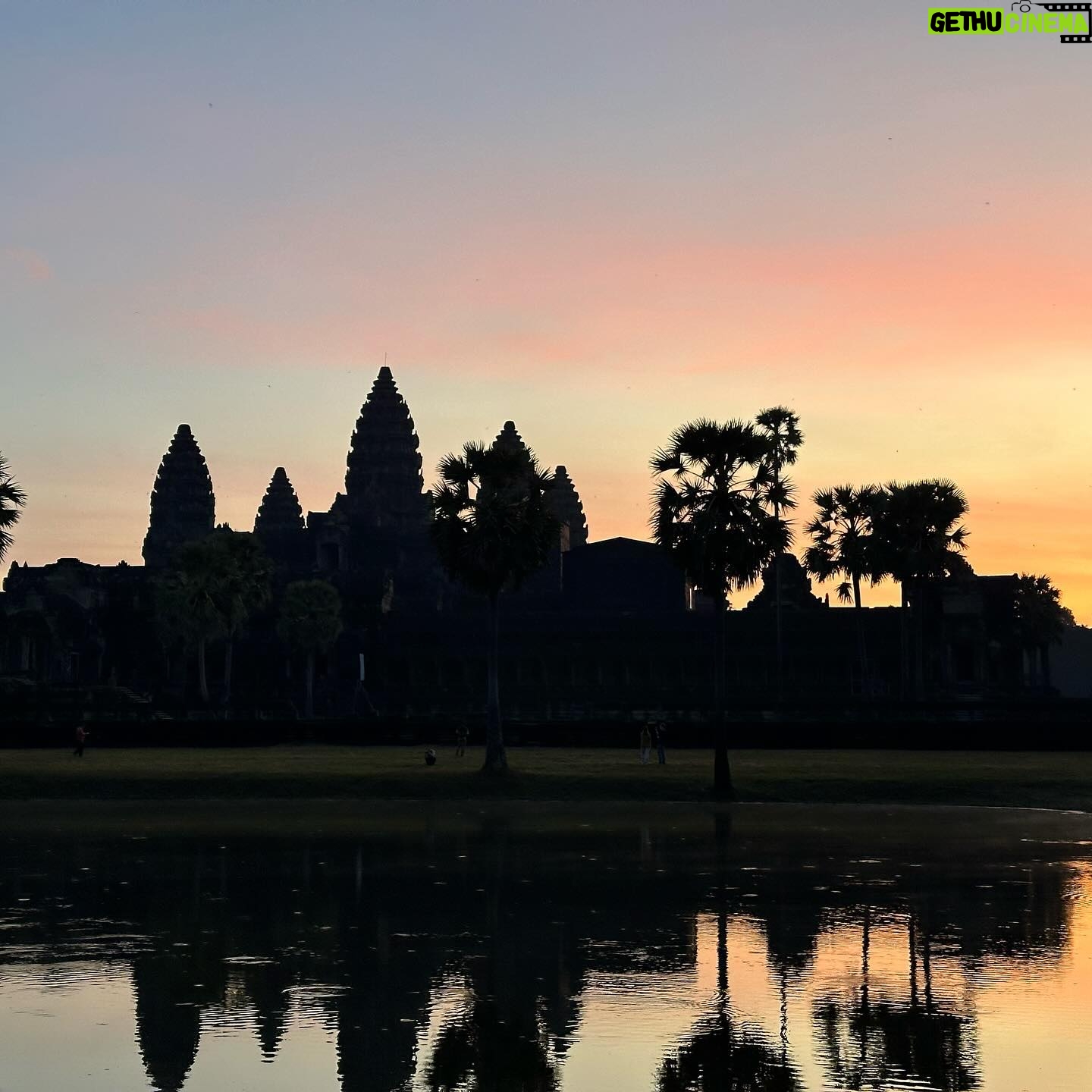 Alena Šeredová Instagram - #cambodia🇰🇭 #noidue❤️