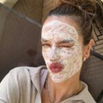 Alessandra Ambrosio Instagram - Sweet April showers bring May flowers… 💓✨🪐🦄📸💐☀️ #AprilPhotoDump