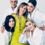 Alessandra Mastronardi Instagram - Con Onore e profonda gratitudine @silvia_grilli e @grazia_it Una copertina, un numero speciale di Grazia, che racchiude il potere della sorellanza. A noi tutte, insieme, ogni giorno. Unite siamo una forza inarrestabile. 🌹