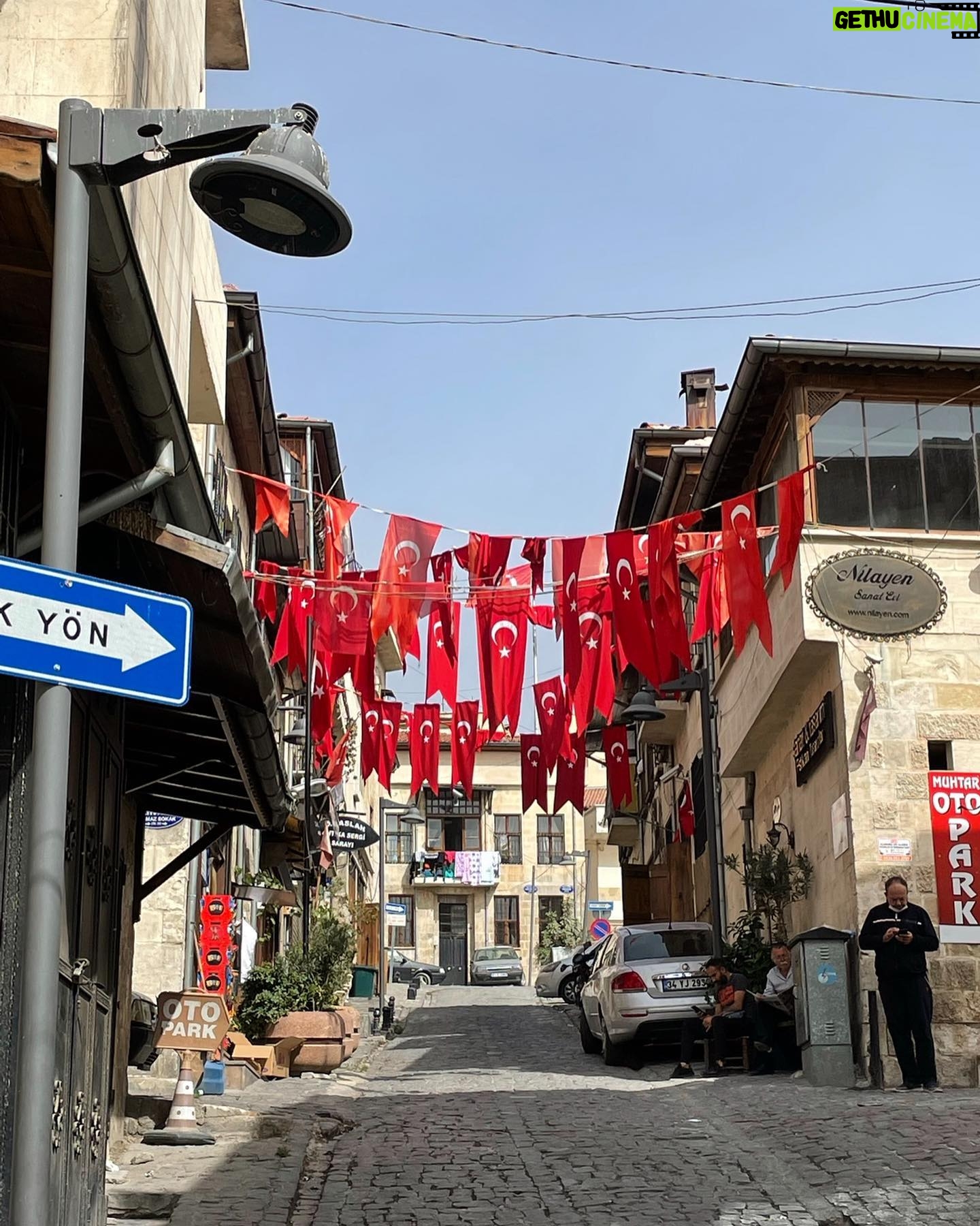 Alessandra Mastronardi Instagram - There are no words to express all my condolences for tonight tragedy. My heart is with all the families who have lost loved ones. Turkey đđť âââââââââââ Queste foto le ho scattate ad Ottobre nel 2021, eravamo a Gaziantep con @unicefitalia. Una terra che non conosce pace. Sono lĂŹ con tutto il mio cuore oggi.