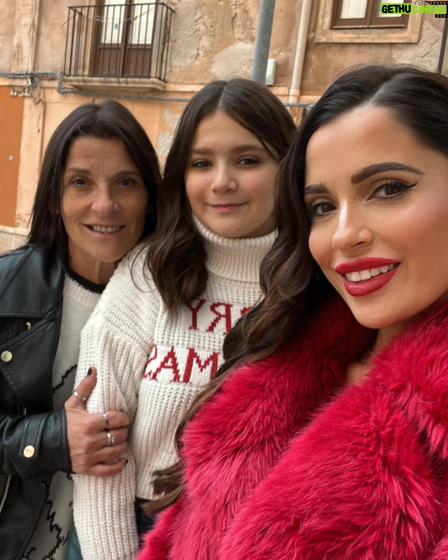 Alessia Macari Instagram - Buon Natale a tutti❤️🎄 #christmas #natale #love