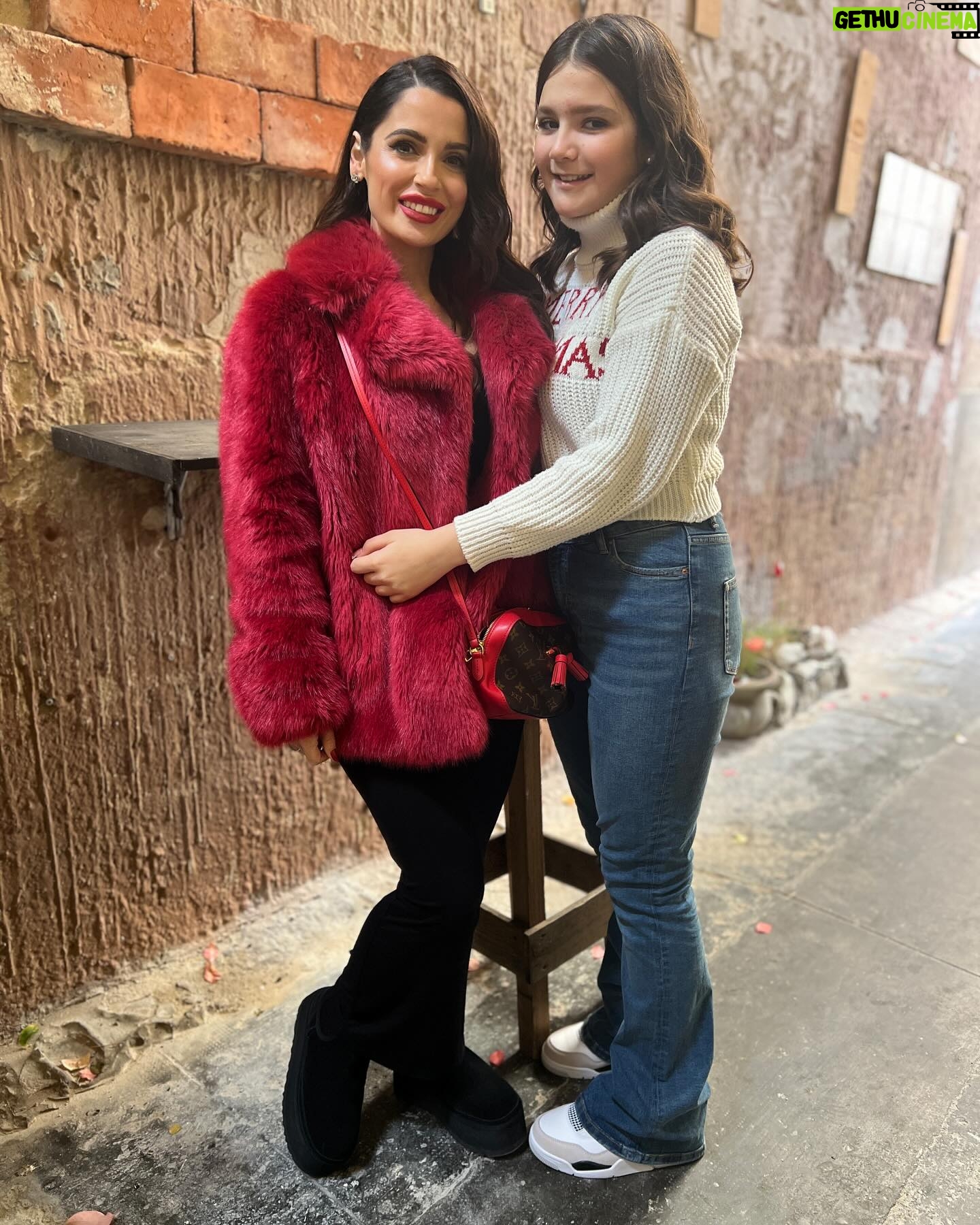 Alessia Macari Instagram - Buon Natale a tutti❤️🎄 #christmas #natale #love