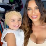 Alessia Macari Instagram - I miei occhi non vedranno mai una bellezza più grande della tua ❤️ il mio tutto 🌎 @nevaehkragl #mydaughter #girlmom #miafiglia