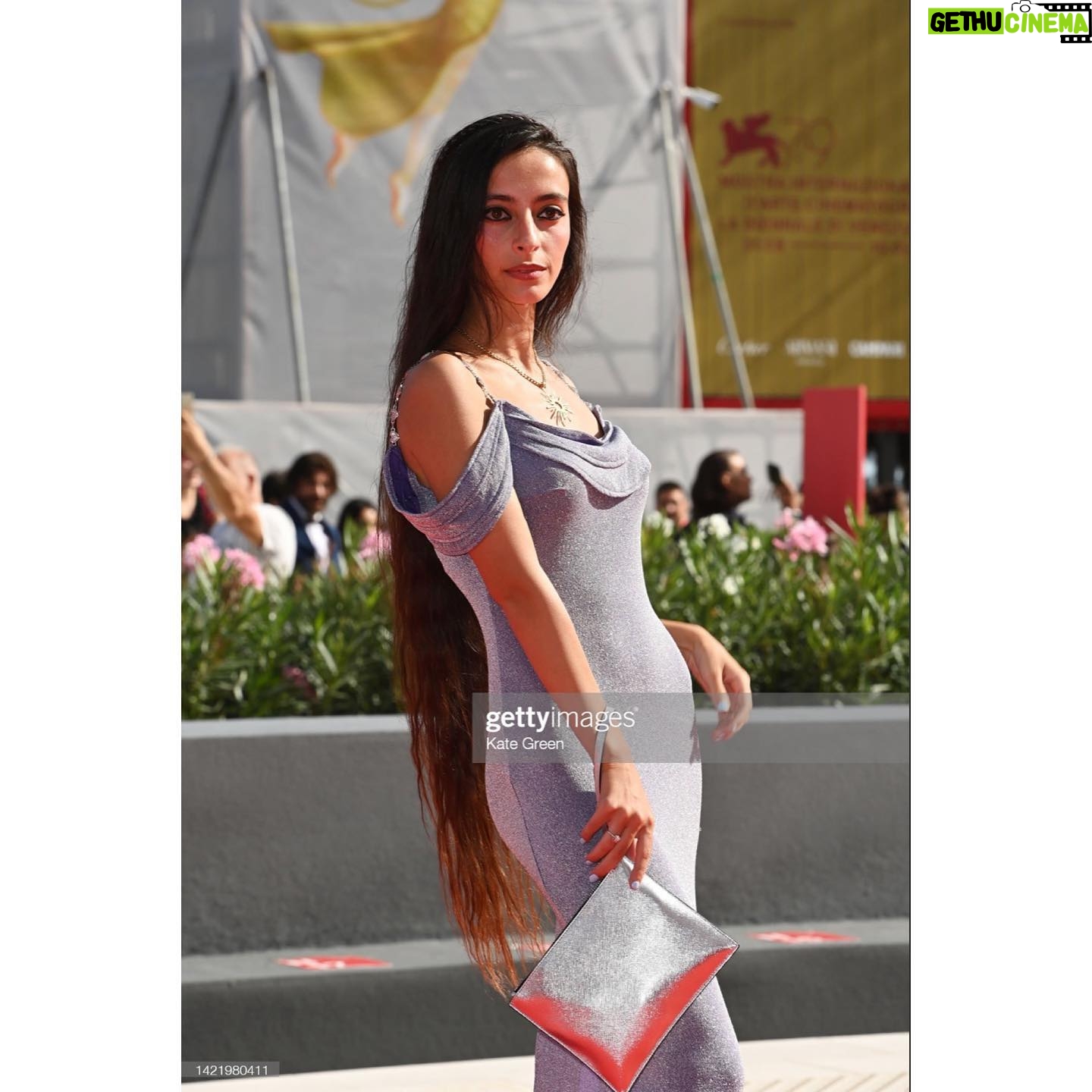 Alessia Tresoldi Instagram - Venezia79 ❤️ #venicefilmfestival #venezia79 #redcarpet Non bisogna aver paura di essere sé stessi in qualsiasi versione si voglia. Si possono avere più passioni e obbiettivi. Come sapete lavoro nell’ambito delle biotecnologie per la salute ma sono anche un’Influencer una modella e un’attrice e tutto quello che il futuro ha in serbo per me. Non vedo l’ora di cimentarmi in nuove esperienze e avventure in linea con la mia personalità. Posso/possiamo essere tutto quello che vogliamo. #tresoldi #cider #Bergamo #labiennale #festivaldelcinemadivenezia #film #cinema #filmfestival #venezia #venice