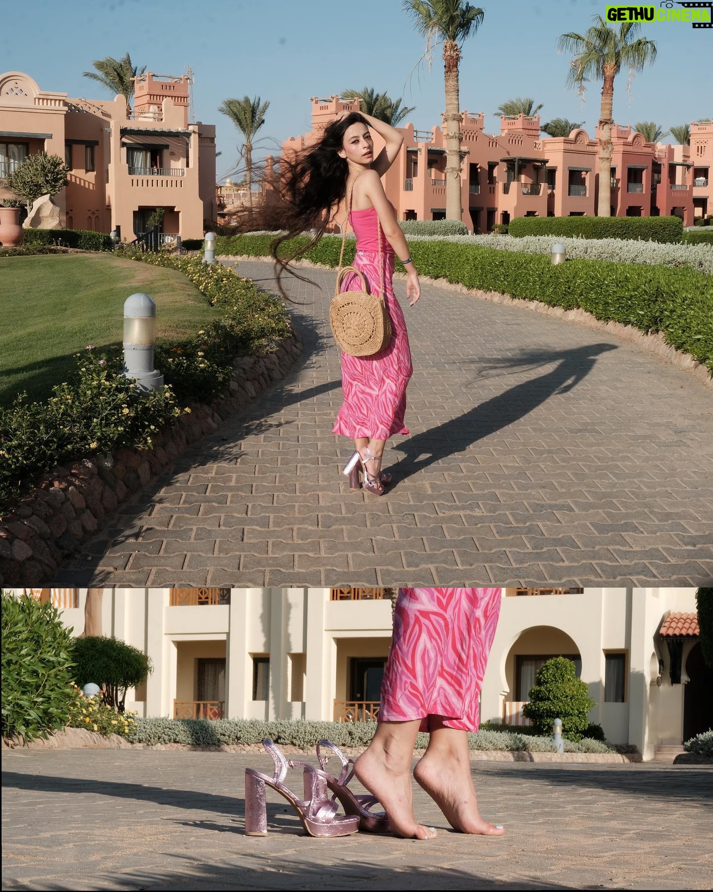 Alessia Tresoldi Instagram - These Egypt days π«π¦ β€οΈ Gli outfit che mi hanno accompagnata in questo viaggio sono di @sinsay Code: 847ITPSIN β> 10%off on all (available for 7 days with no limits on minimum spend) @sinsay_it _supplied_ #Egypt #Farsha #farshacafe #SharmElSheik #asia #Charmillion #charmillionclubresort #resort #desert #deserto #motorata #camels #cammelli #snorkeling #pink #barbie #feet #barbiefeet #tresoldi
