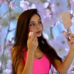 Alessia Tresoldi Instagram – It is nice to see someone blush. 😊🌸 @sheglam_official 
#sheglam #SHEGLAMBlush #SHEGLAMLiquidFam _Adv_
if you love the blush leave a 🌸 or 🩷
🌸SHEGLAM liquid blush-New Shades Try-on
Real Deal – Hot Topic -Cutie Pie
 Let’s see some haks, they also improve, thanks to the feedback, the sponge to solve the leaking issue 🌸 search id: sb2402223828333133