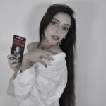 Alessia Tresoldi Instagram - “Imperfection is beauty, madness is genius and it’s better to be absolutely ridiculous than absolutely boring.”. -Marilyn Monroe #sheglamxmarilynmonroe #sheglam #SHEGLAMcollection @sheglam_official _Adv_ Search ID: sb2403083611660175 compact face and eye palette, a thick gel liner, a Marilyn-inspired Color Bloom Liquid Blush shade, a true-red matte lipstick, and a complementary lip duo #makeup #bergamo #tresoldi #marylinmonroe