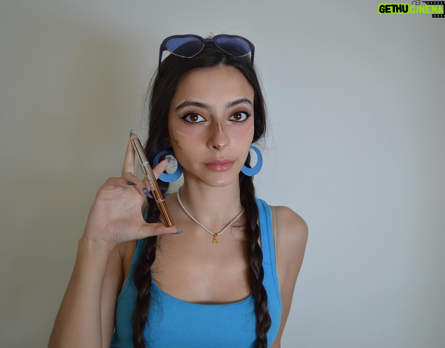 Alessia Tresoldi Instagram - bidibi bodibi bu #SHEGLAMNoseContourWand 🍩🪄 @sheglam_official Making contouring my new obsession 🍩 let’s try it together #sheglam #SHEGLAMMustHaves #SHEGLAMNoseContourWand _Ad_ What do you think? which is your all-time-fav product? My shades are #umber and #chestnute search “SHEGLAM” on website/APP and Product IDs sb2401193774799547 #makeup #tresoldi #bergamo #contour #contouring