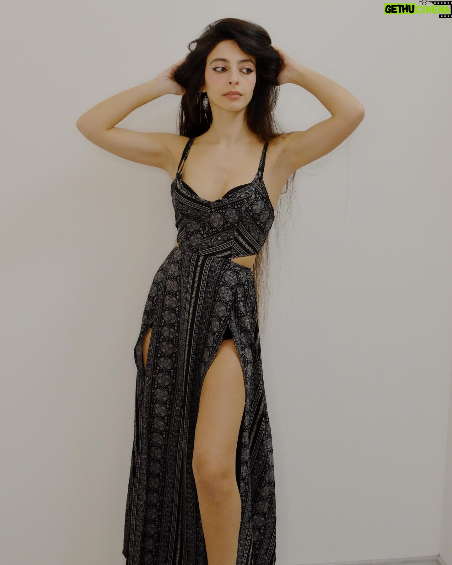 Alessia Tresoldi Instagram - Spring means Music Fest 🎸 I’m trying some festival outfit from @shein_it @sheinofficial which one is your fav ? __Ad__ #SHEINmusicfest #SHEINforAll #loveshein Code: ALESSIA3 15% off (sconto senza spesa minima) Outfit search id: Cap: 18564320 Gilet: 12510104 Cargo Pants: 14736979 Punk shoes: 11393697 Bomber college: 11197787 Dress: 14590147 Cowgirl boots: 17619805 Punk shoes (red): 22798970 Shoes: 12737733 sparkling heels: 11121951 Blue dress: 13169296 Fringe Top: 25863279 Mini Skirt : 14087841 #Bergamo #tresoldi #festival #musicfest #Coachella #Coachellaoutfit #cowgirl #cowgirlboots