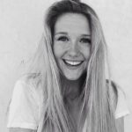 Alex Lange Instagram - I saw this picture today, and it reminded how beautiful, open-minded and positive Naomi is. It's this smile that can light up a room.Keep praying, and thinking of her. We will Never forget Naomi Renee Larsen. She is more than one in a million, and I'm sure she will make it and join us back at school. Thank you to everyone for sticking together as a family.