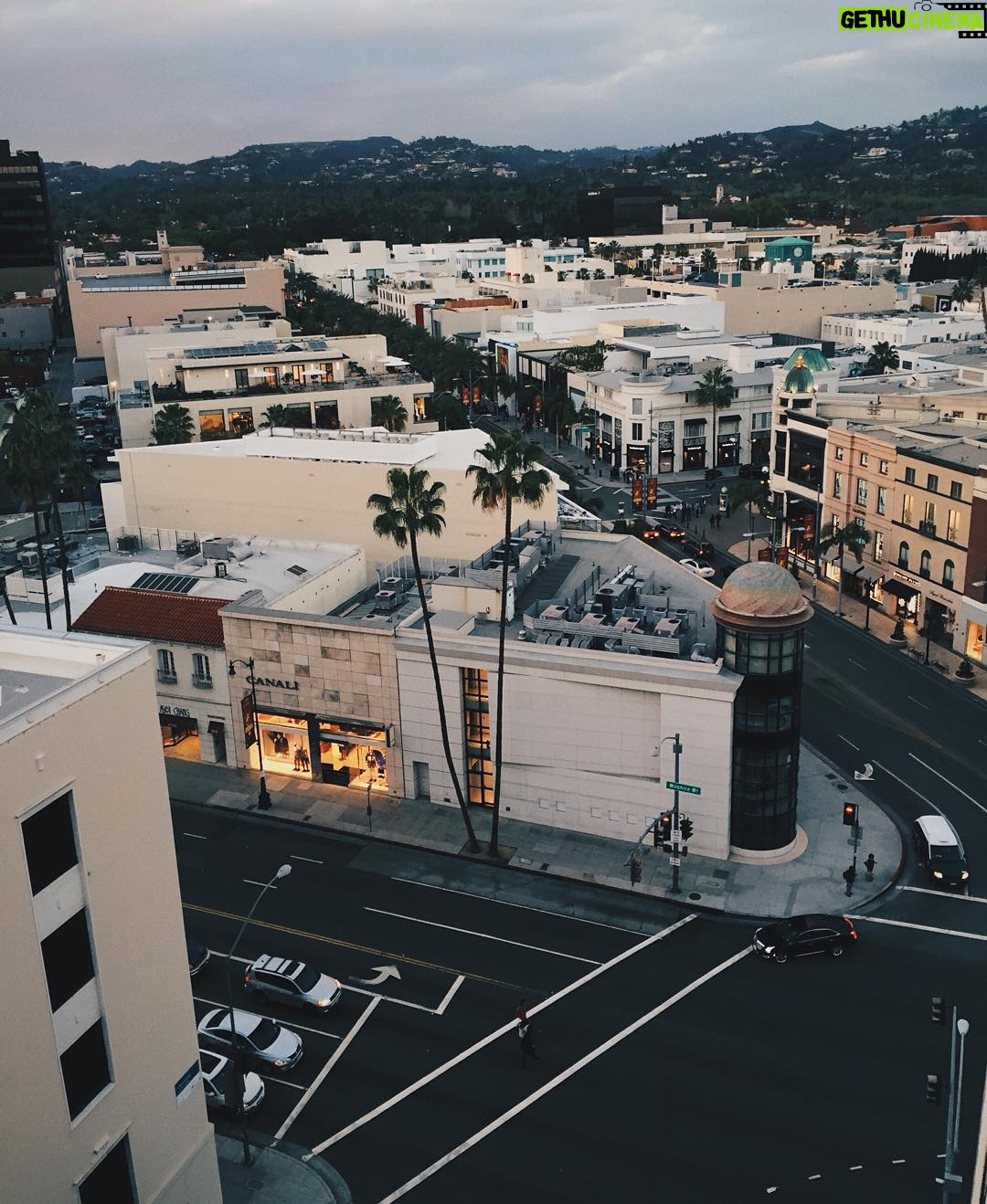 Alex Lange - 28.8K Likes - yesterday night i took pictures on rooftops with friends