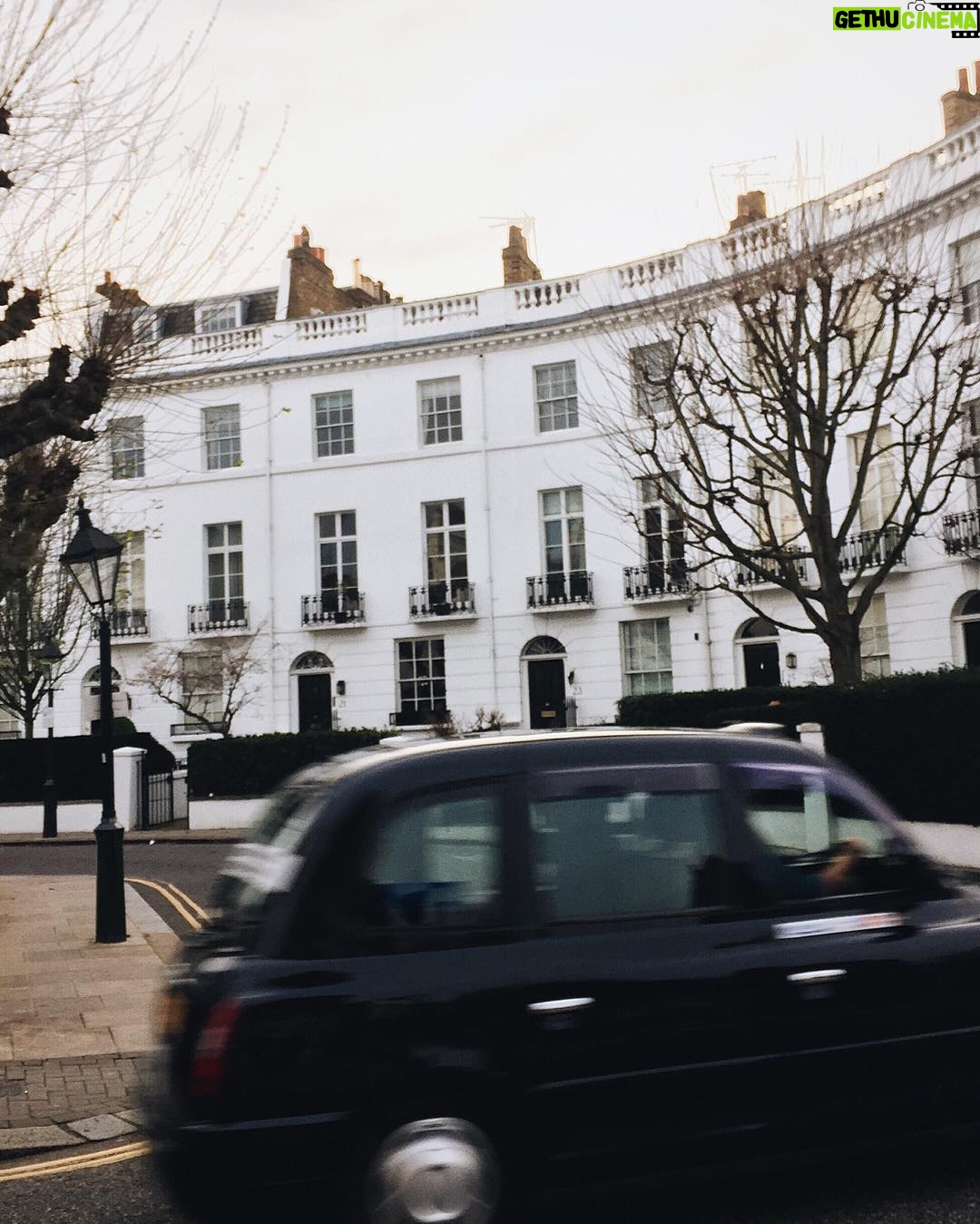 Alex Lange - 26K Likes - London strolls ☕