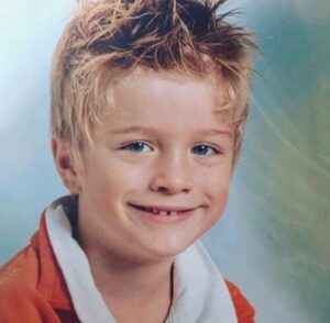 Alex Lange Instagram - it’s gonna be my birthday this weekend, so thought i’d share my glow-down. i was better off with that gap 🥳