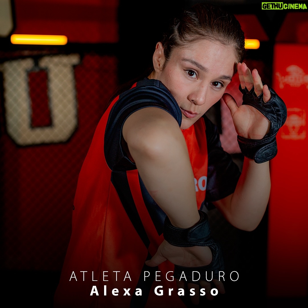 Alexa Grasso Instagram - Si la oportunidad no llama, construye una puerta 🧨🦾 ATLETA PEGADURO #hechosenmexico #dearhardwork