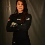 Alexa Grasso Instagram - Baby baby Grasso 😍 Tenía que tomarme unas fotos para el cartel de una de mis primeras peleas, y me dijeron -pero pon cara de ruda 😆 Claramente aún no lo logro jajaja
