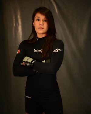 Alexa Grasso Instagram - Baby baby Grasso 😍 
Tenía que tomarme unas fotos para el cartel de una de mis primeras peleas, y me dijeron -pero pon cara de ruda 😆
Claramente aún no lo logro jajaja