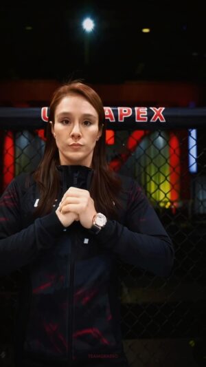 Alexa Grasso Instagram - 💥🦾🇲🇽🐺👑 
@alexa_grasso