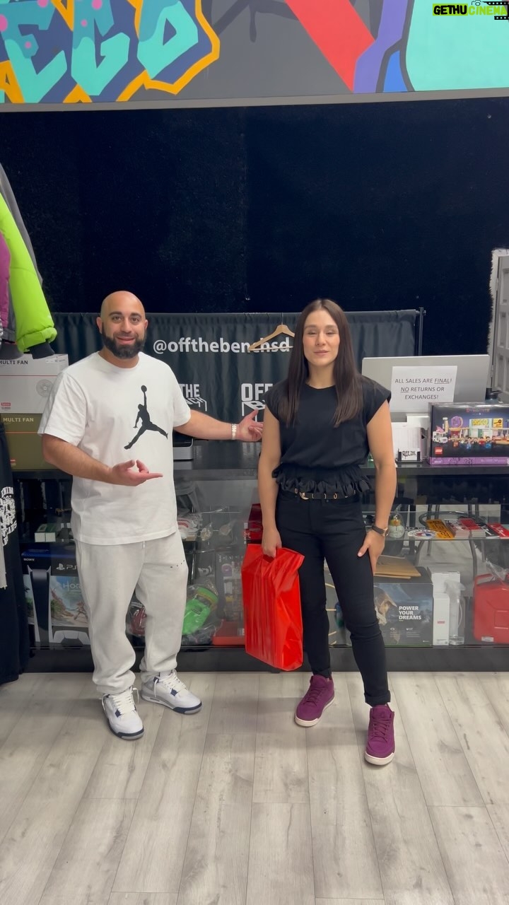 Alexa Grasso Instagram - The UFC Champ @alexa_grasso came by today and grabbed her first pair of Jās! š