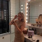 Alexa Losey Instagram – GRWM 💄💋