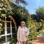 Alexa Losey Instagram - i love living on planet girl 🪐💖 my outfit skort & jacket: @helsastudio earrings: @heavenmayhem_ shoes: @tonybianco bag: @marcjacobs glasses: @tomford
