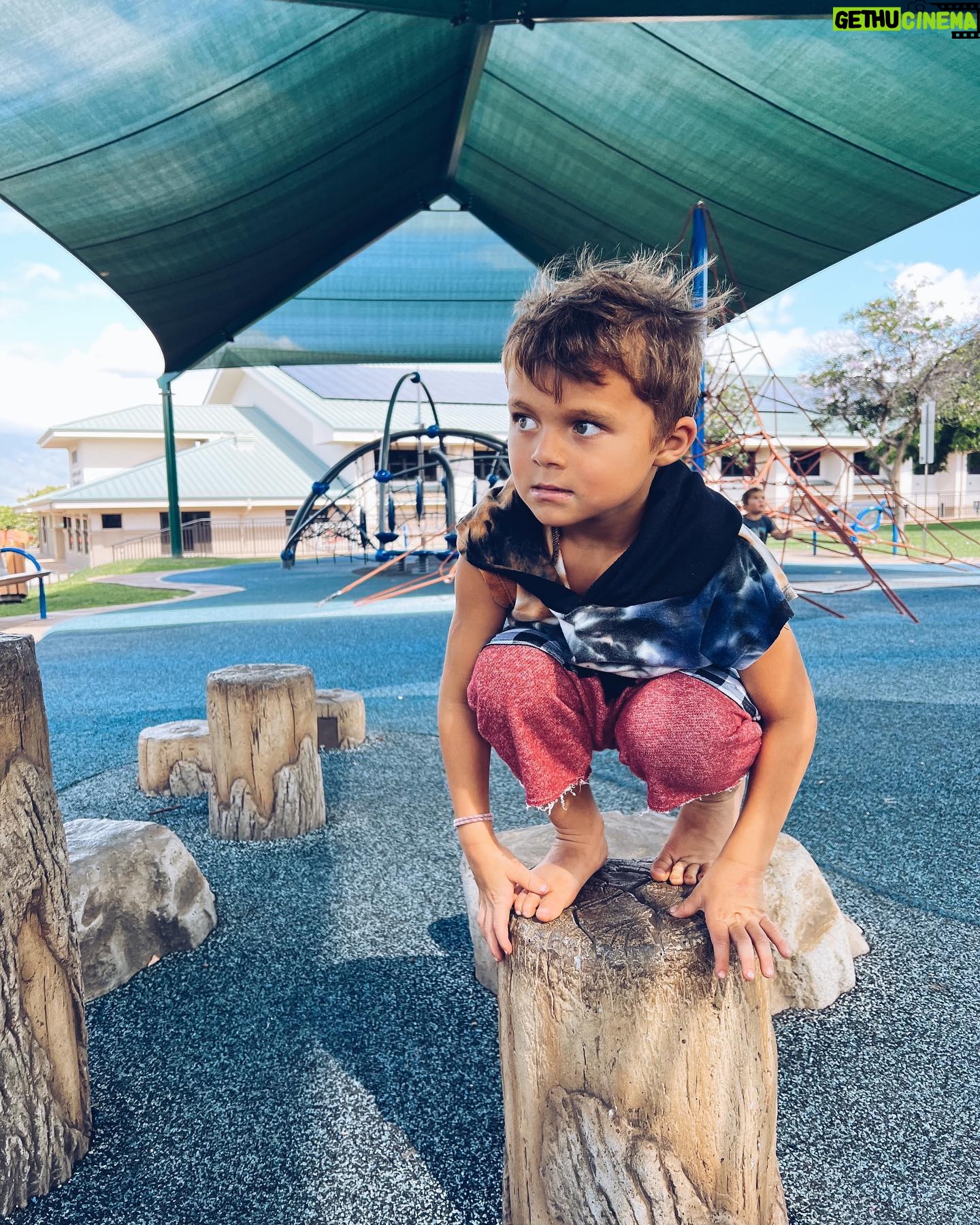 Alexa PenaVega Instagram - Coolest little adventurer I know. 😭 He’s growing up so fast! (Obsessed with these clothes. @jaggedculture )♥️⚡️