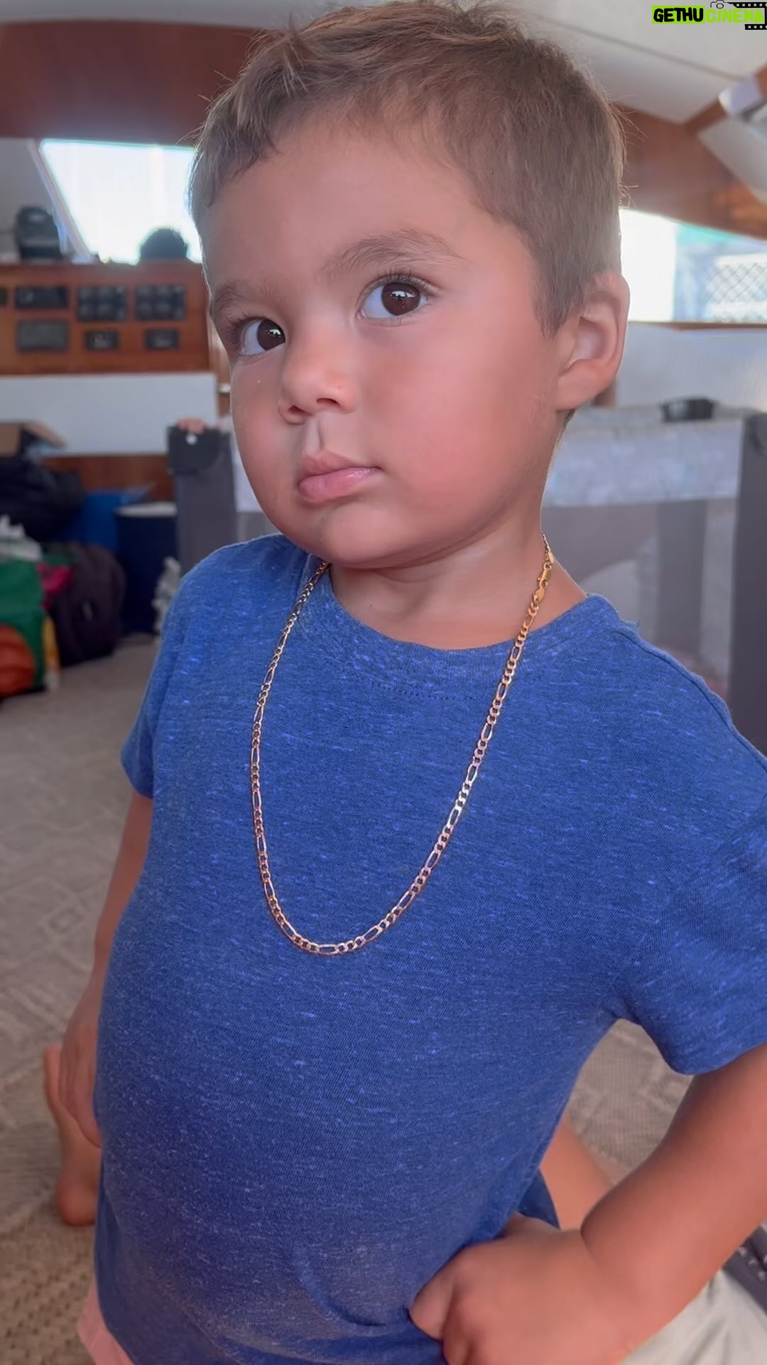 Alexa PenaVega Instagram - Little man was really feelin himself in that new necklace 🤣 @danielsjewelers
