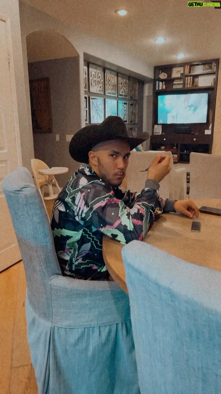 Alexa PenaVega Instagram - Happy Father’s Day to this hombre 🔥♥️