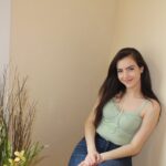 Alexandra Botez Instagram - Something that made me happy this week: being able to spend the lockdown at my parent’s place. I know it’s been a tough experience for many, but hopefully also humbling. It made me again realize how important it is to change my streaming lifestyle. Similar to lockdown, working from home, alone most days (other than brief chats with my awesome roommate because of our schedules). Getting caught up in work and often putting off social time. I finally started making progress on a healthier lifestyle as COVID-19 had its first cases in the city. The current situation is a reminder of what to value when things get back to normal, and luckily, I get to spend this time with my family. My heart goes out to everyone who is having a tough time, and I hope you can grow from it ❤️