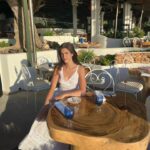 Alexandra Botez Instagram – Nice little break before next tournament 😌