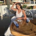 Alexandra Botez Instagram – Nice little break before next tournament 😌