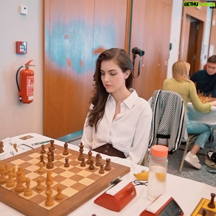 Alexandra Botez Instagram - Chess photo dump!! Next tournament in less than a week 🫡