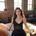 Alexandra Botez Instagram - If you could press a button and instantly erase every false belief you have, would you do it