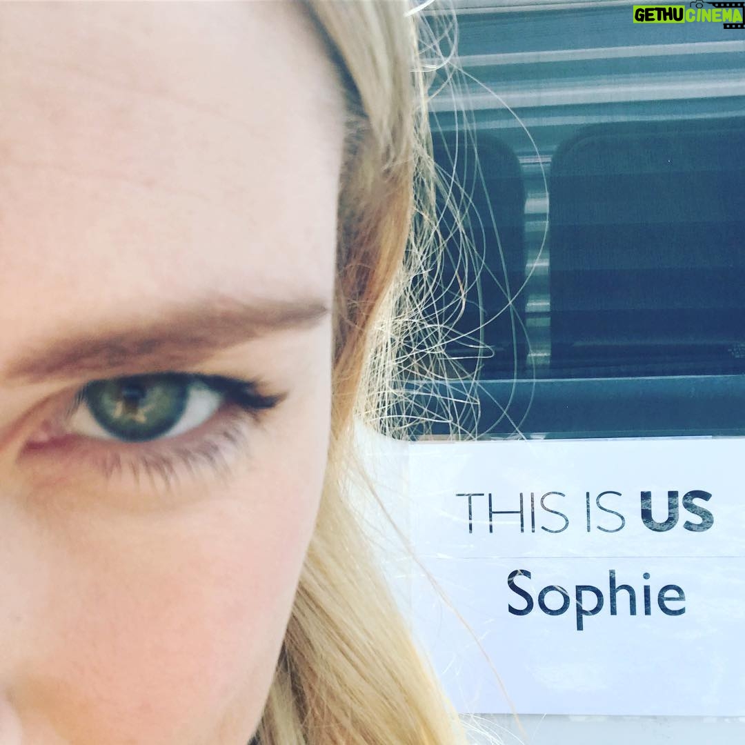 Alexandra Breckenridge Instagram - 🌸 1st day back. @nbcthisisus Don't worry you have a couple months to stock up on tissues for season two!🌈 #thisisus