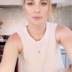 Alexandra Breckenridge Instagram – 6 whole chicken thighs skin on
Bone in
1 cup chicken broth
 1cup white wine
 1 white onion
5 cloves garlic, chopped
bunch fresh thyme to taste 
1 bag baby Dutch yellow potatoes
1 can pitted green olives drained 
2 lemons

Follow recipe in the video 🦄

Pre heat oven 375
heat your Dutch oven on medium to high heat with olive oil, cook your white onion until it starts to brown deglaze with white wine add seasoned chicken, breasts, skin side down sear until golden brown and crispy flip chicken breasts over add potatoes, chicken broth, green olives, lemon and thyme bake in the oven at 375 for roughly 20 to 30 minutes or until potatoes and chicken are cooked through. 🦋