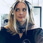 Alexandra Breckenridge Instagram - Mama needed a new Doo! First she cut Then colored Then colored some more Then styled 🌈 My gurl @kennedy_vandyke