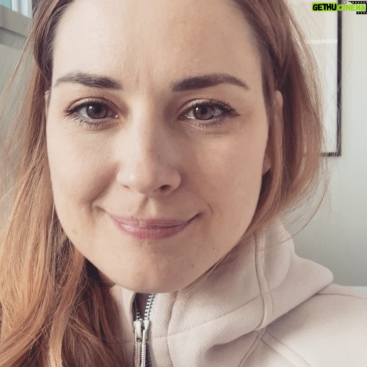 Alexandra Breckenridge Instagram - Hit me up at cameo.com 🥰