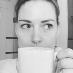 Alexandra Breckenridge Instagram - Morning! Happy Friday! Got me some @baborusa under eye patches and some coffee with homemade nut milk... that’s how I start the day before I head to work! What do you do?