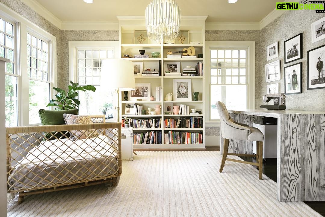 Alexandra Breckenridge Instagram - I can't believe this is my office!!! Thanks to @rcartwrightdesign Rebecca is a Genius!! wallpaper - @schumacher1889 floor lamp - @visualcomfortco chandelier - @arteriorshome desk - @aronsonwoodworks daybed - @serenaandlily rug - @jaipurliving Photographs-@soniceditions