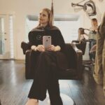 Alexandra Breckenridge Instagram - Just a little Tuesday upkeep. @ra_hairhouse @kennedy_vandyke 💙⚡️🦋